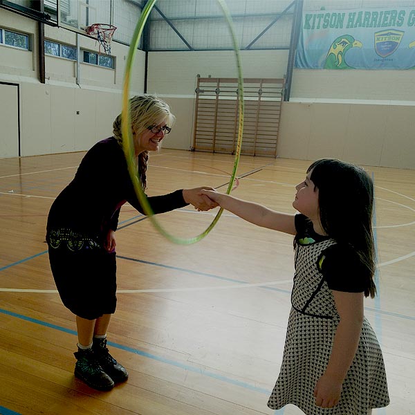 Kids Hula Hoop Workshop | Kids Entertainment | Ryn Hooligan